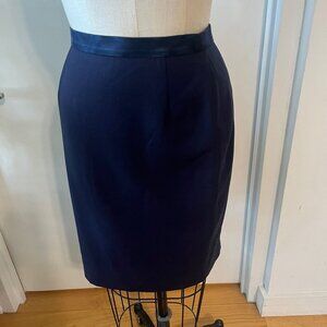 VTG ESCADA Navy Wool Pencil Skirt with Silk Waist Trim Size 36 (4)